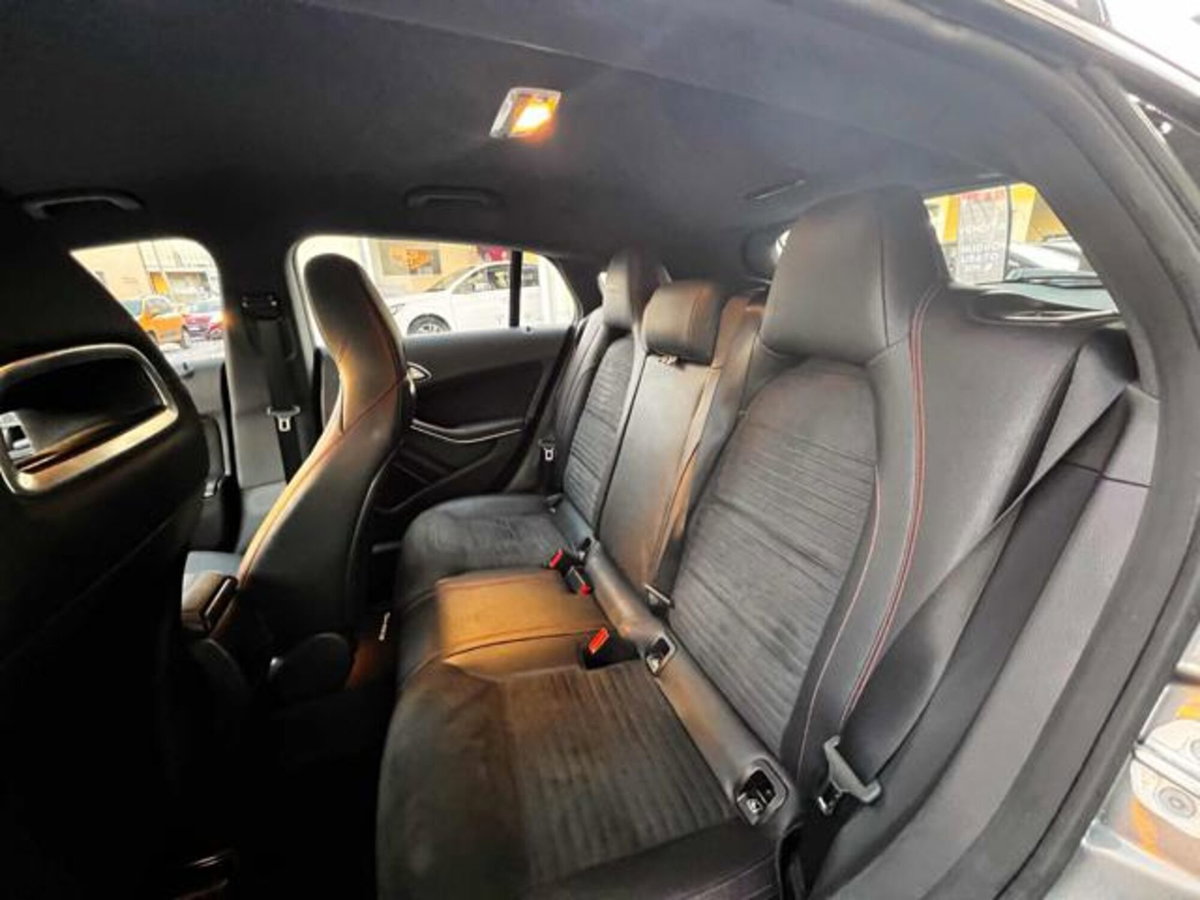 Mercedes-Benz CLA Shooting Brake 200 d 4Matic Automatic Premium (10)