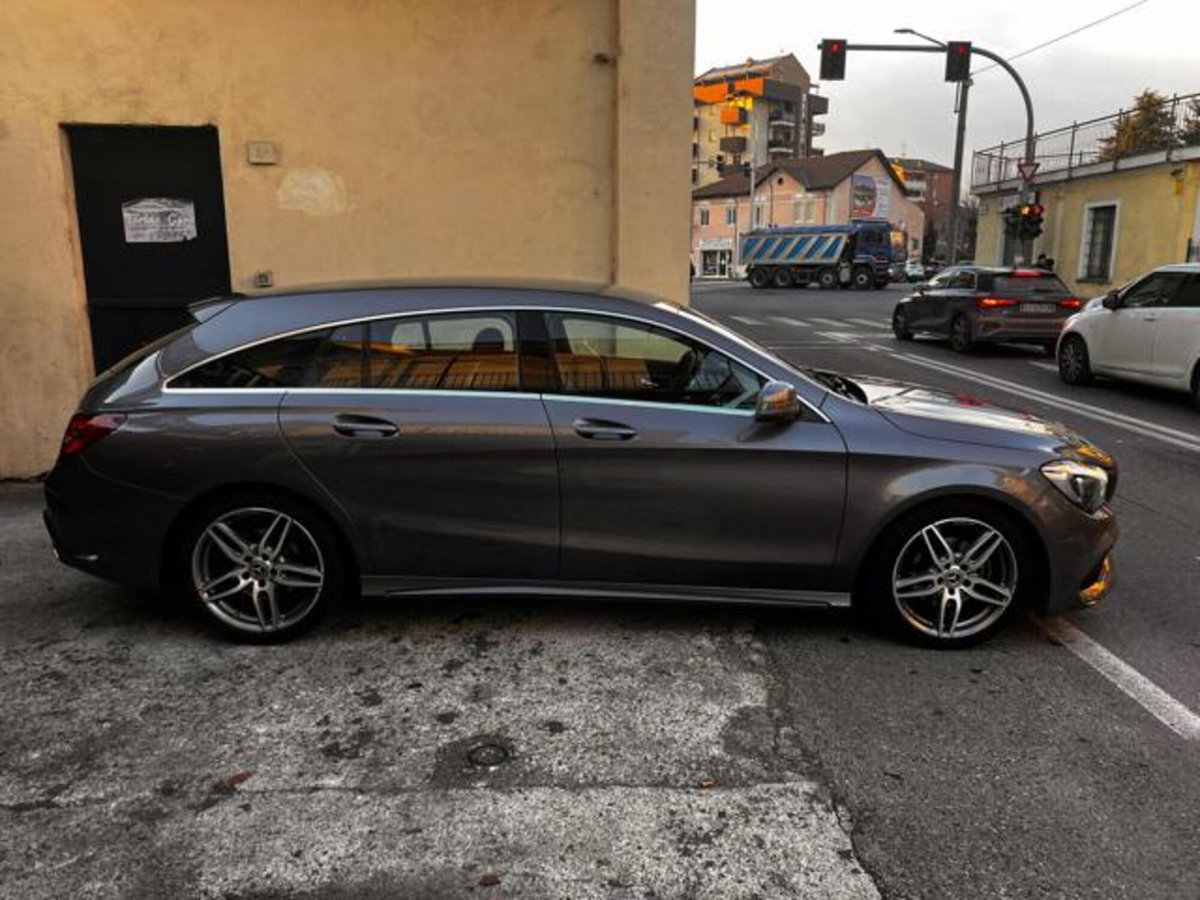 Mercedes-Benz CLA Shooting Brake 200 d 4Matic Automatic Premium (4)