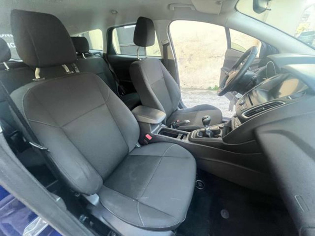 Ford Focus Station Wagon 1.5 TDCi 120 CV Start&Stop SW Titanium X (13)