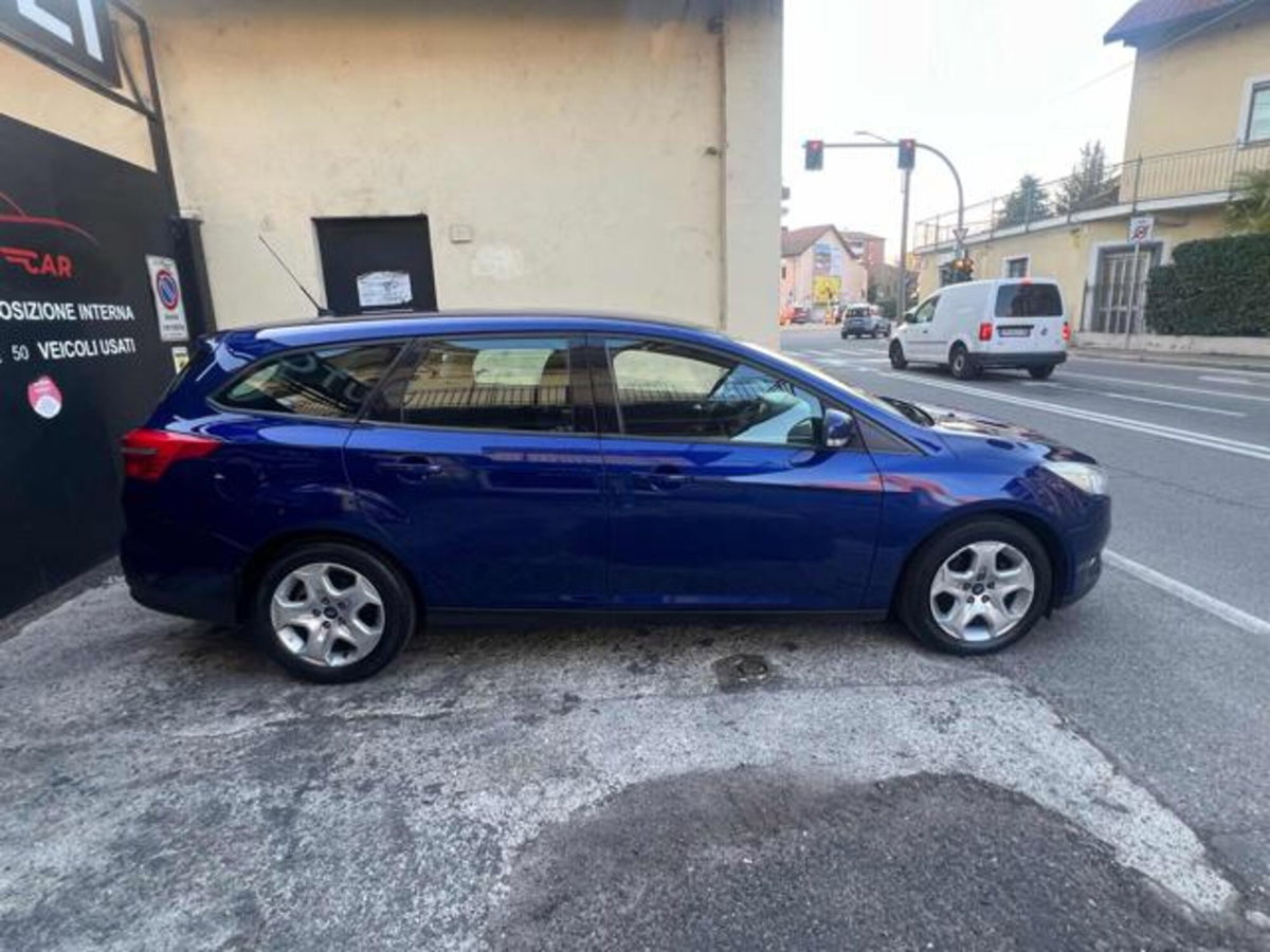 Ford Focus Station Wagon 1.5 TDCi 120 CV Start&Stop SW Titanium X (4)