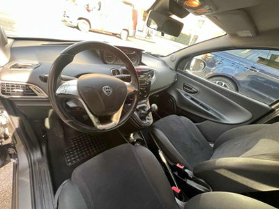 Lancia Ypsilon 1.3 MJT 16V 95 CV 5 porte S&S Gold (9)