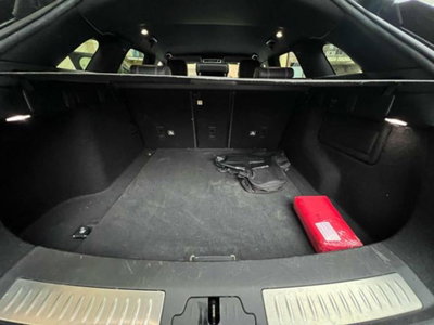Land Rover Range Rover Velar 2.0D I4 240 CV R-Dynamic HSE (14)