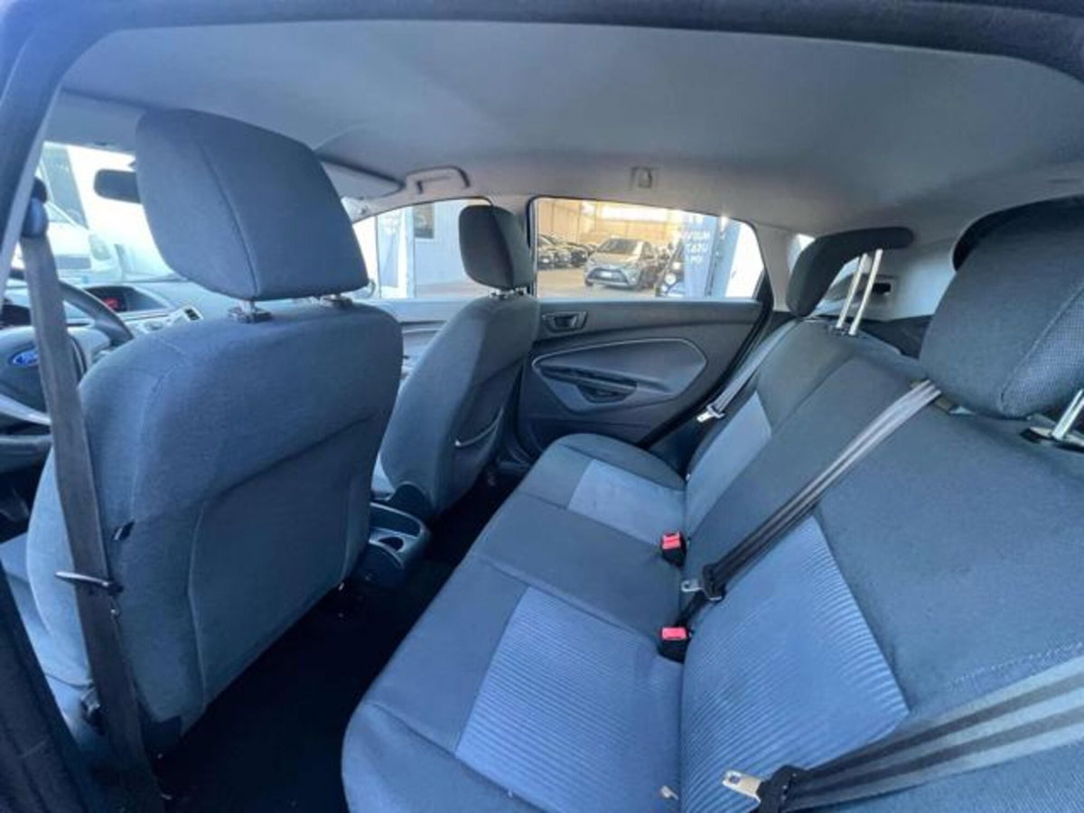 Ford Fiesta 1.4 TDCi 5p. Titanium (11)