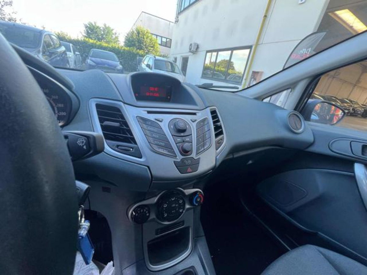 Ford Fiesta 1.4 TDCi 5p. Titanium (13)