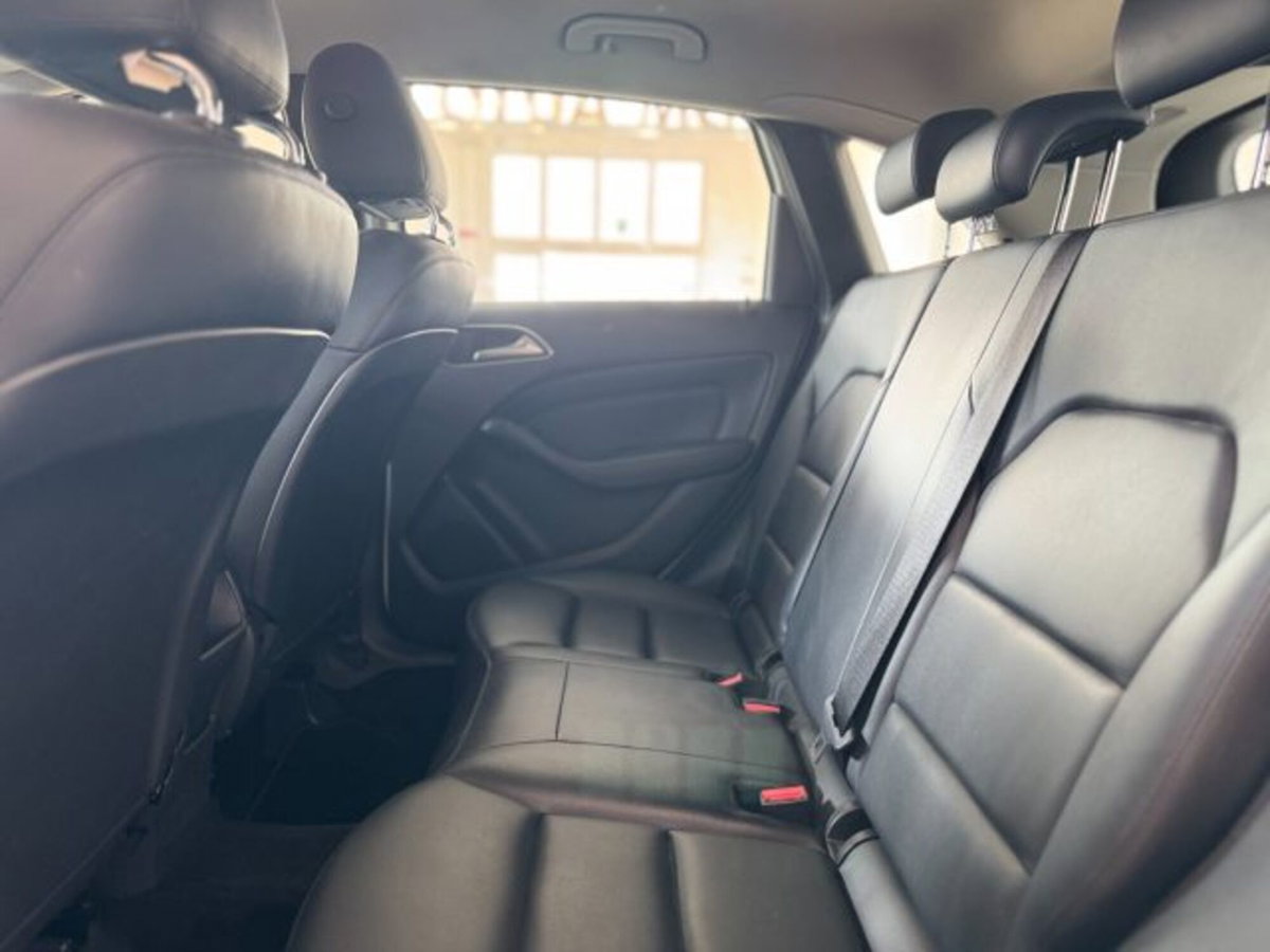 Mercedes-Benz Classe B 200 CDI BlueEFFICIENCY Premium (14)