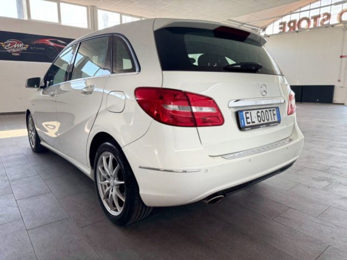 Mercedes-Benz Classe B 200 CDI BlueEFFICIENCY Premium (7)
