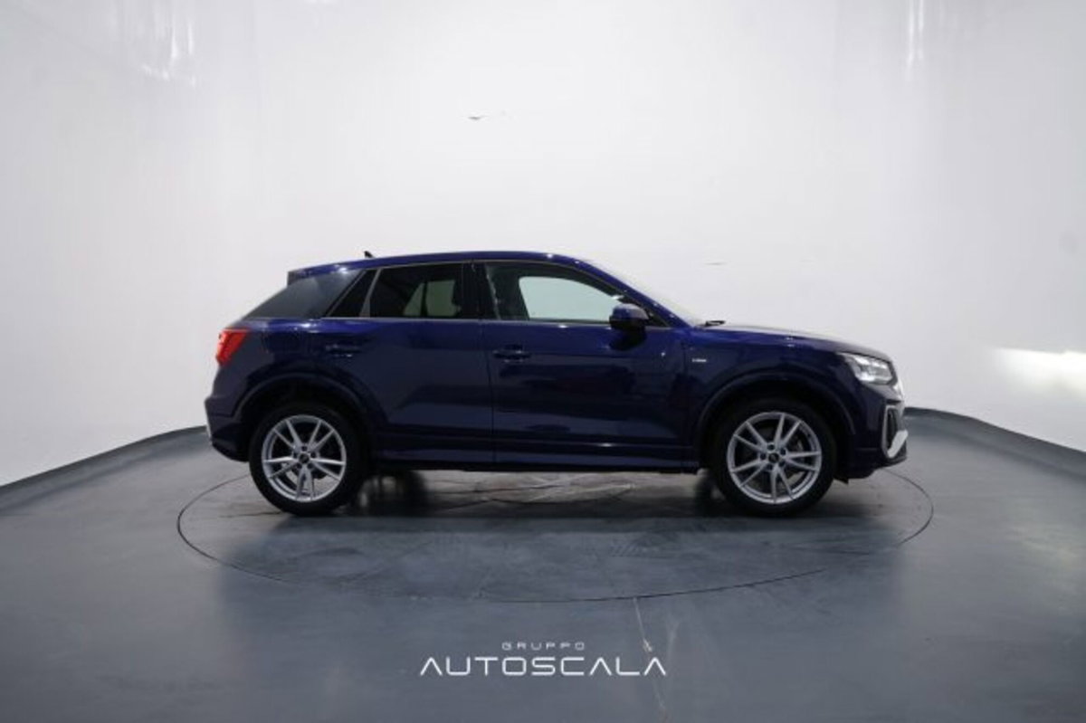 Audi Q2 Q2 35 TDI quattro S tronic S line Edition (7)