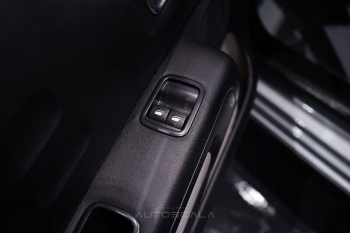 Citroen C3 PureTech 110 S&S Feel (10)