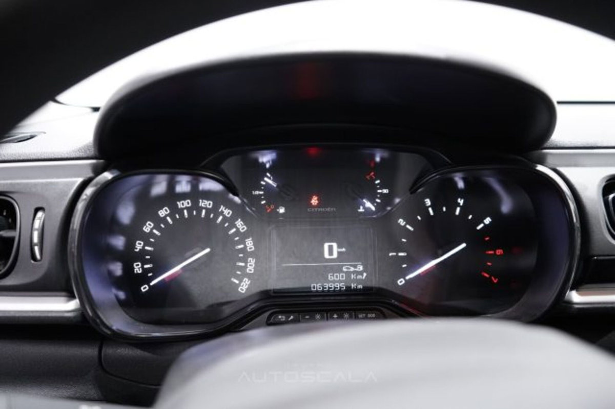 Citroen C3 PureTech 110 S&S Feel (13)