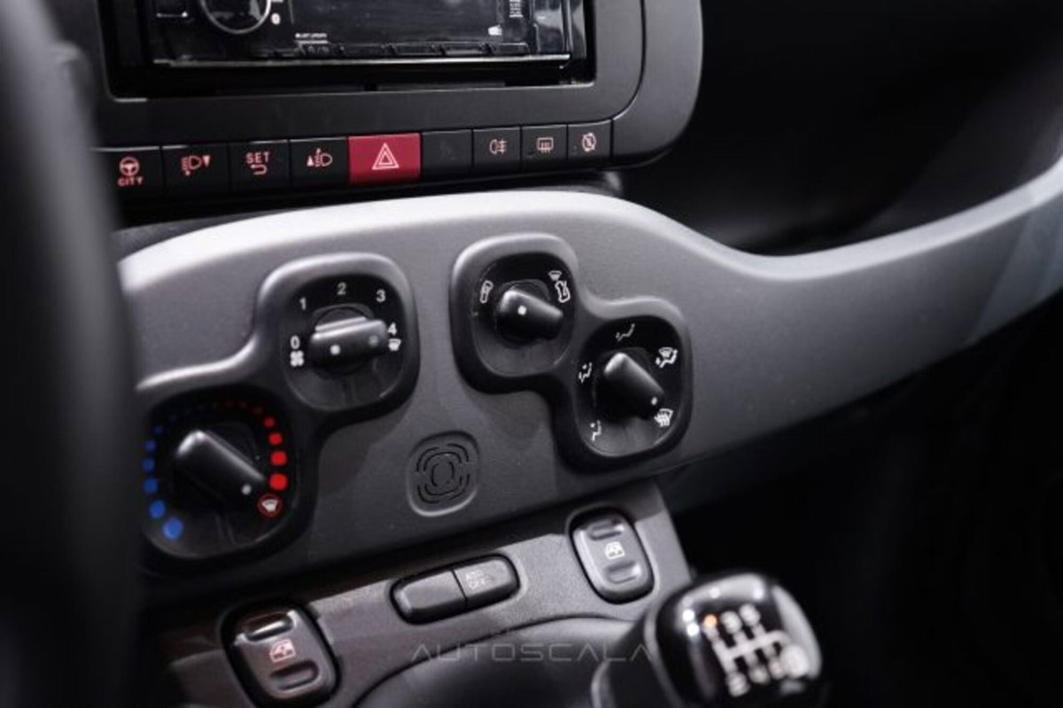 Fiat Panda 1.0 firefly hybrid s&s 70cv 5p.ti (13)
