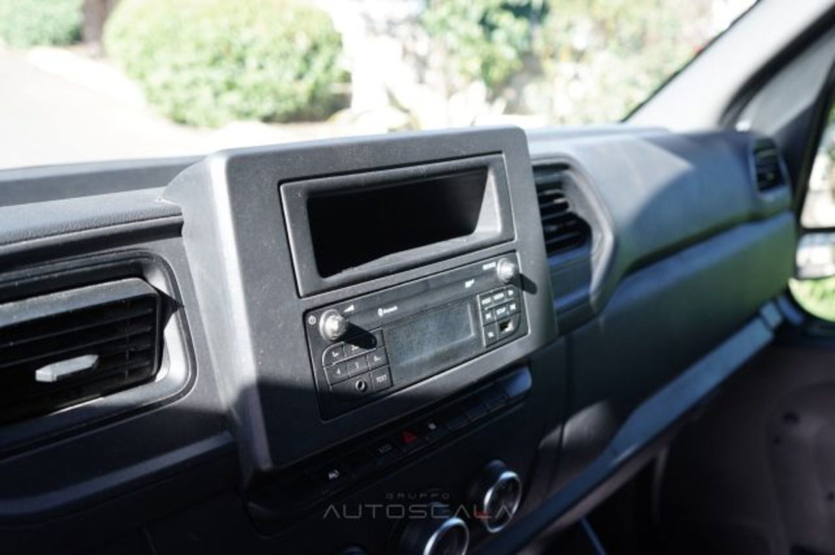 Renault Master Furgone T28 2.3 dCi 135 PC-TM Furgone Ice Plus (13)
