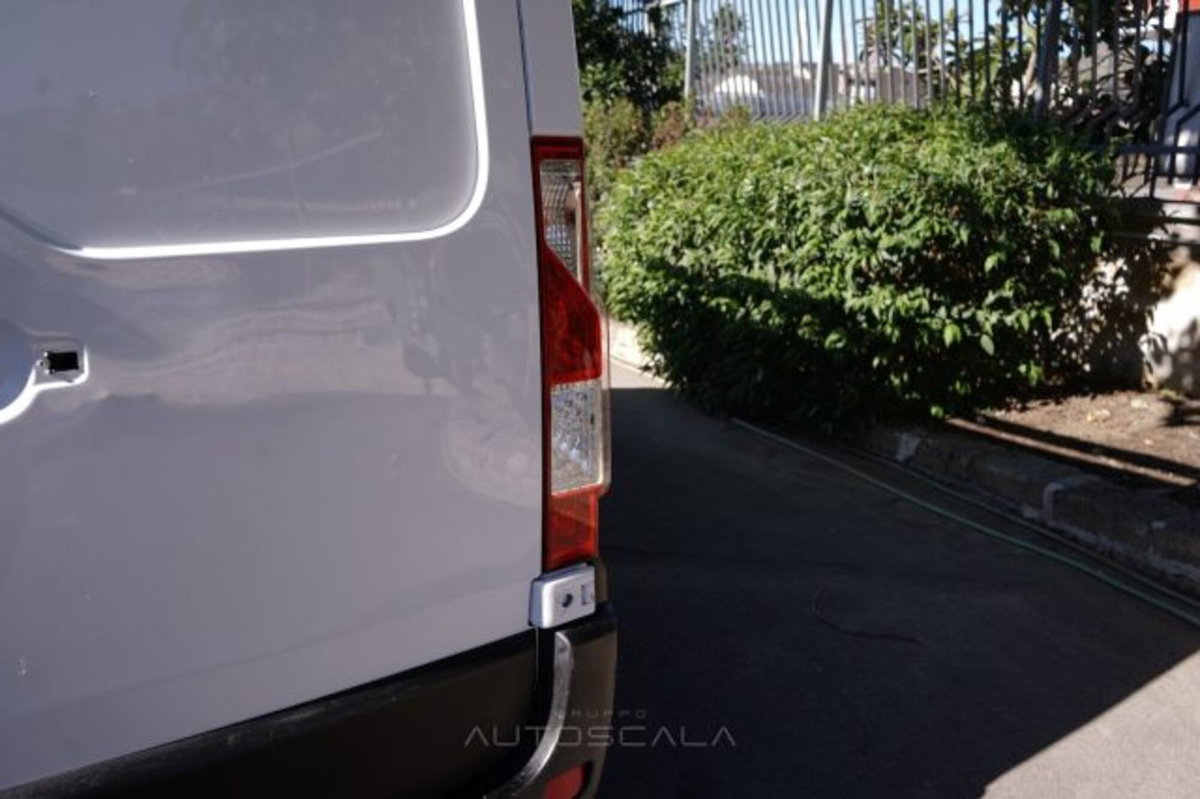 Renault Master Furgone T28 2.3 dCi 135 PC-TM Furgone Ice Plus (18)