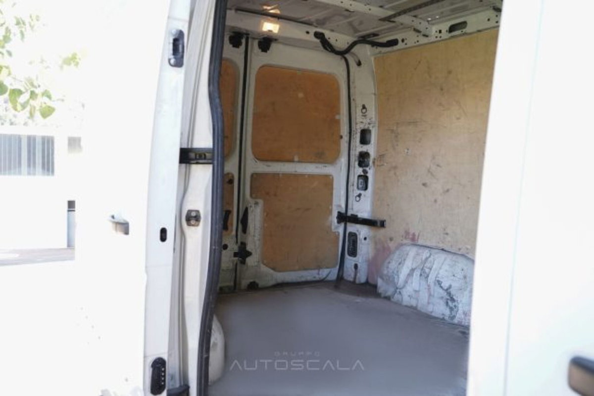 Renault Master Furgone T28 2.3 dCi 135 PC-TM Furgone Ice Plus (20)
