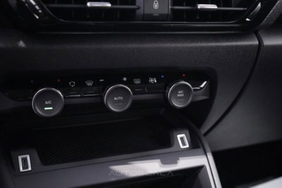 Citroen C4 1.2 puretech Plus s&s 130cv eat8 (16)