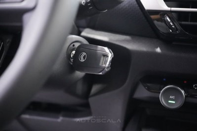 Citroen C4 1.2 puretech Plus s&s 130cv eat8 (18)
