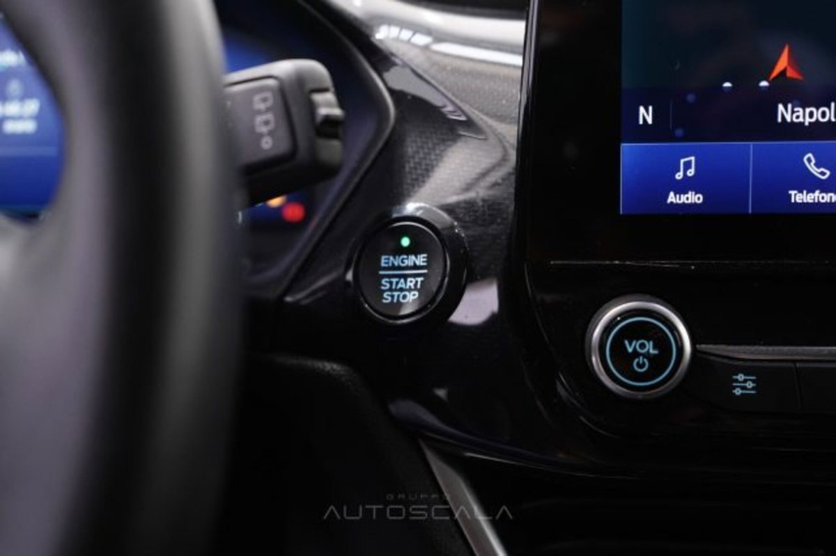 Ford Fiesta Active X 1.0 Ecoboost Hybrid 125 CV 5 porte (16)