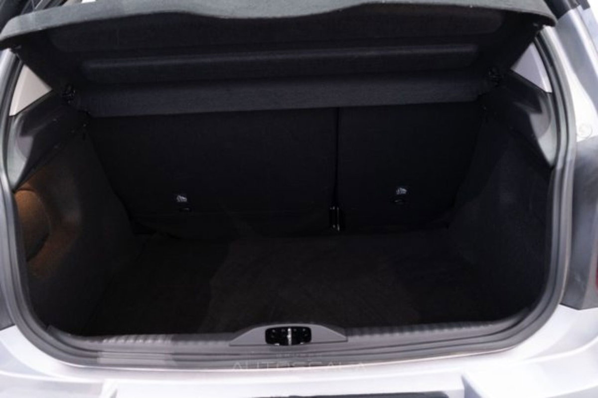 Citroen C3 PureTech 110 S&S Shine (17)