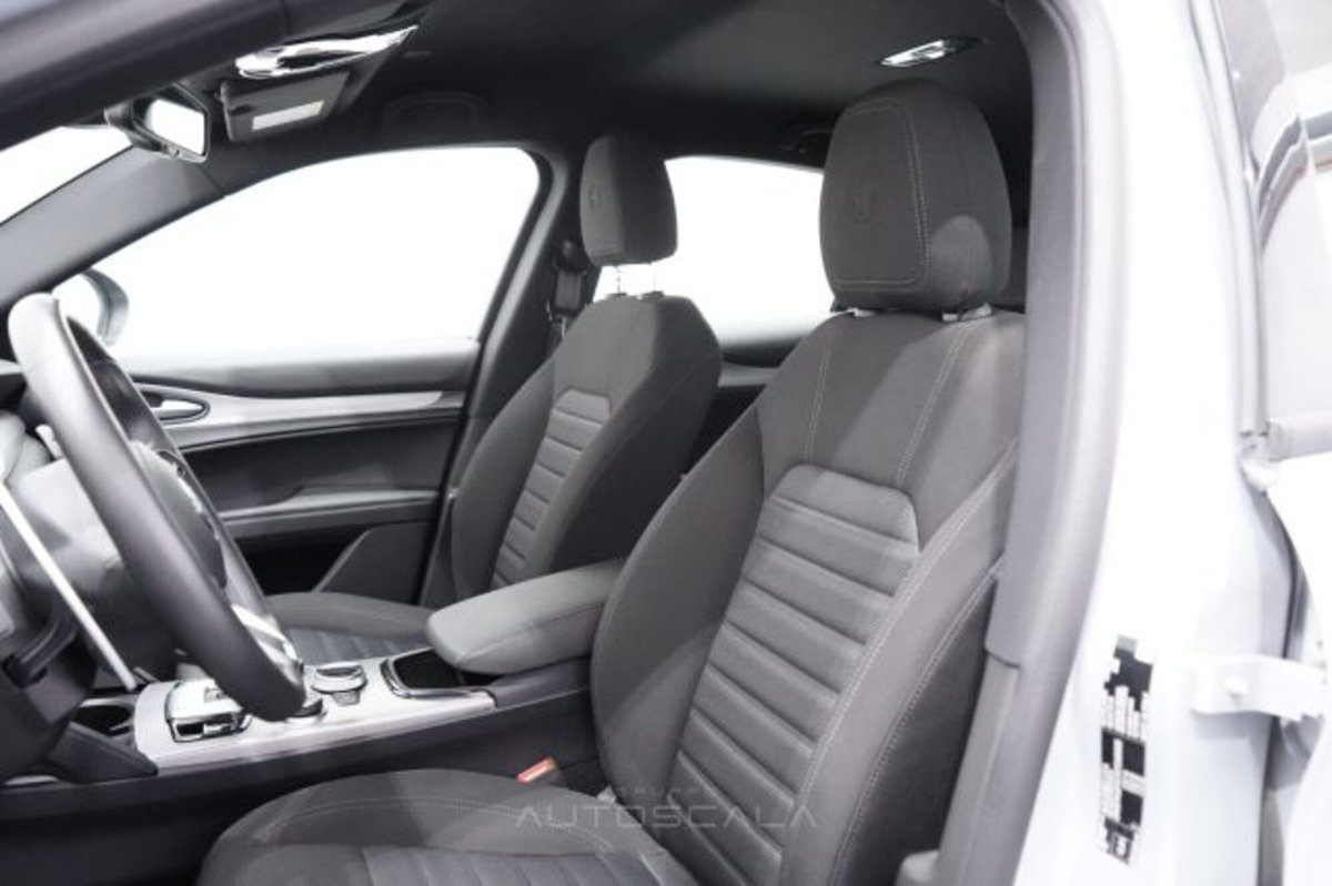 Alfa Romeo Stelvio Stelvio 2.2 Turbodiesel 160 CV AT8 RWD Sprint (12)