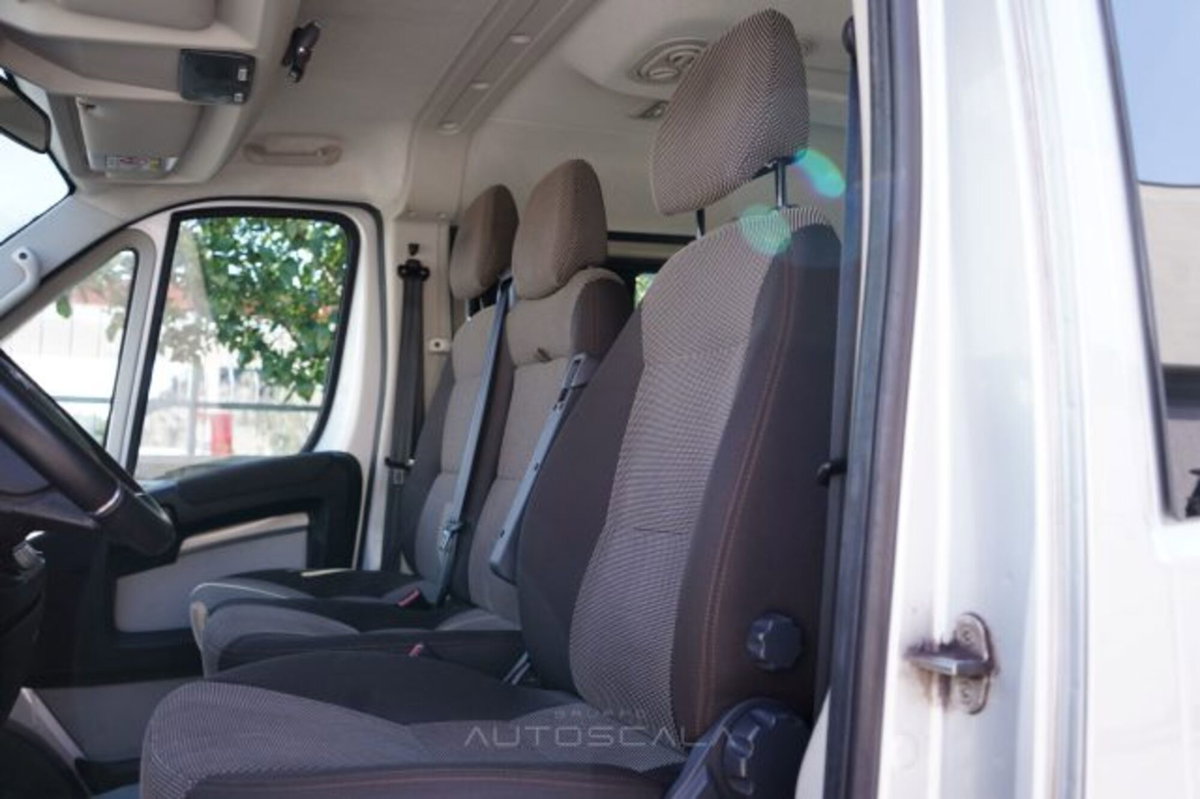 Peugeot Boxer Furgone 330 2.2 BlueHDi 140 S&S PC-TN Furgone Premium (8)