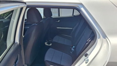 Kia Stonic 1.0 t-gdi mhev Style (9)