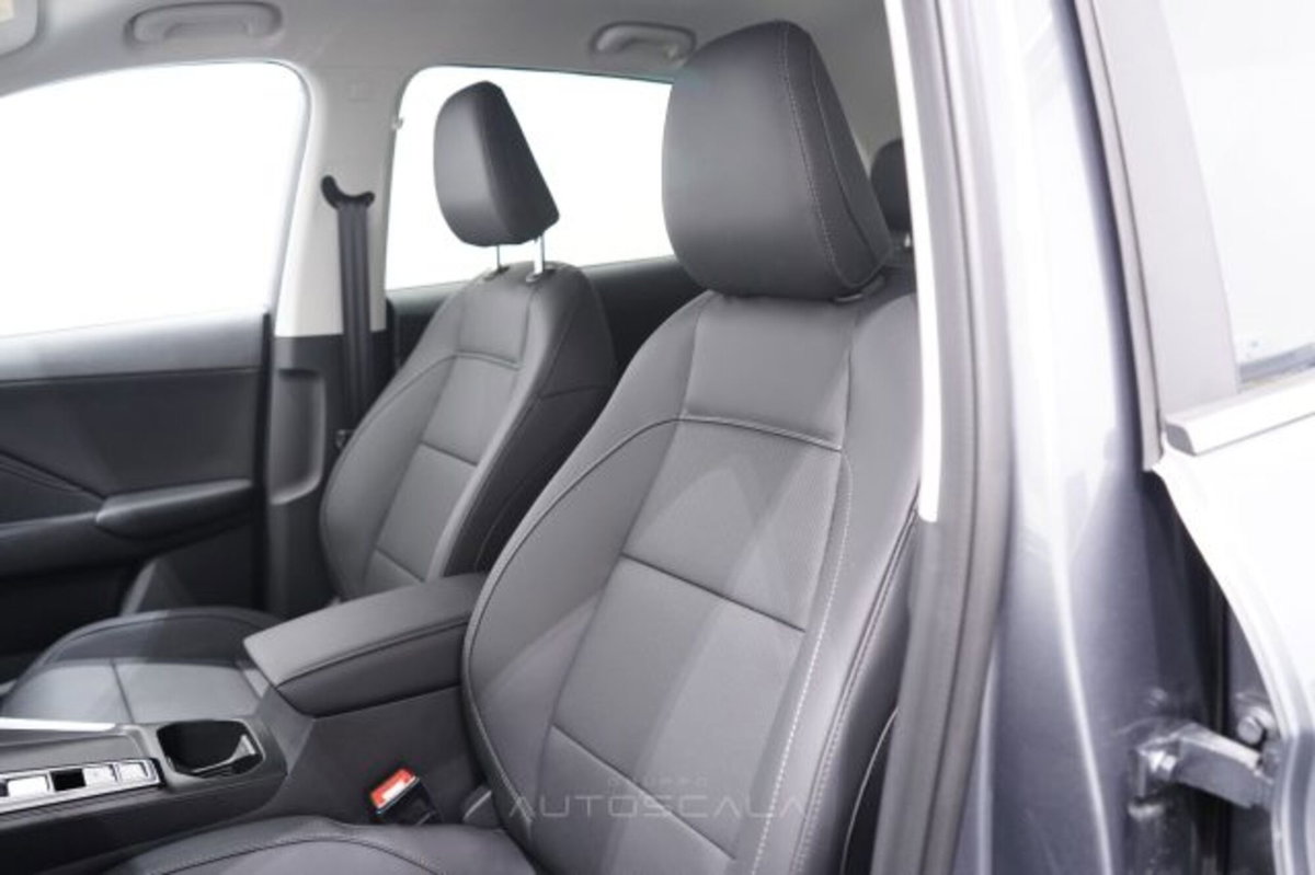 Mg ZS ZS 1.5 Luxury (12)