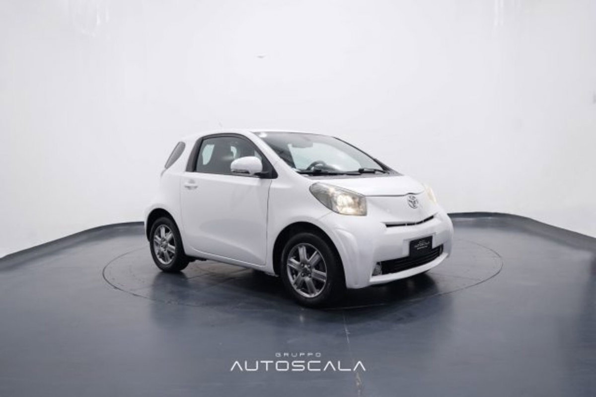Toyota iQ 1.0 Multidrive (7)