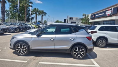 SEAT Arona 1.0 TGI FR (2)