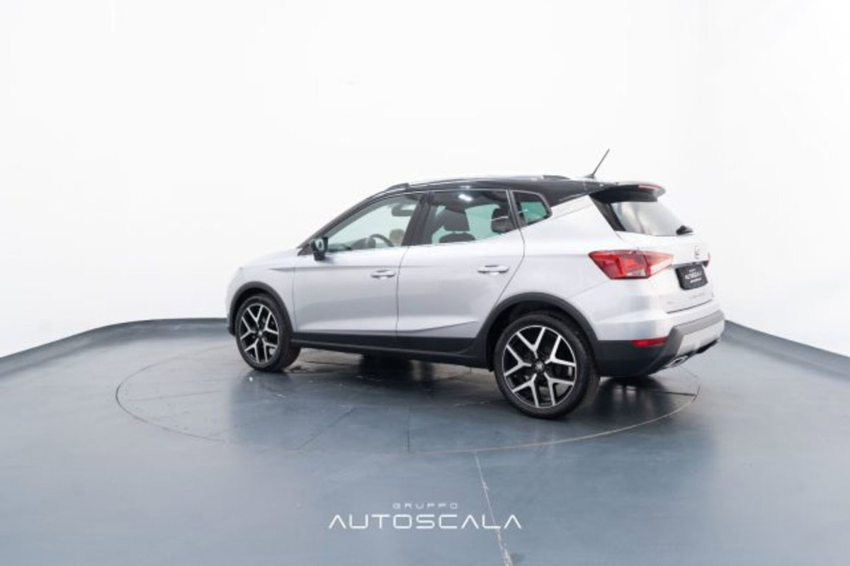 SEAT Arona 1.0 TGI FR (4)