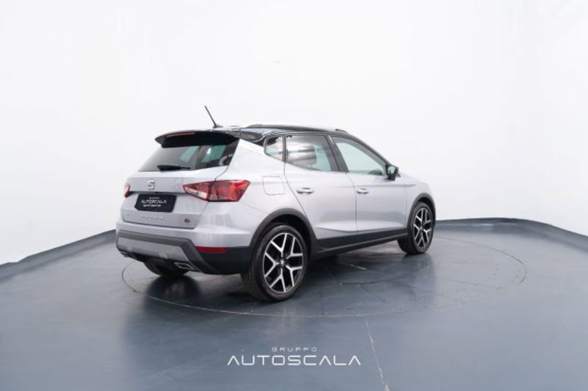 SEAT Arona 1.0 TGI FR (6)