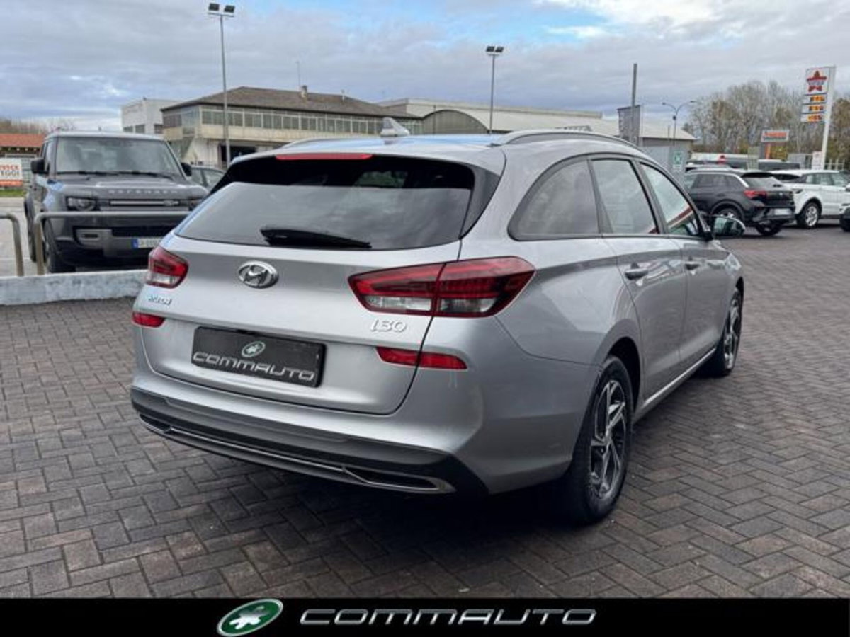 Hyundai i30 1.0 t-gdi 48V Prime 120cv (4)