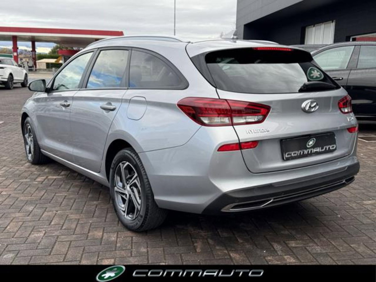 Hyundai i30 1.0 t-gdi 48V Prime 120cv (6)