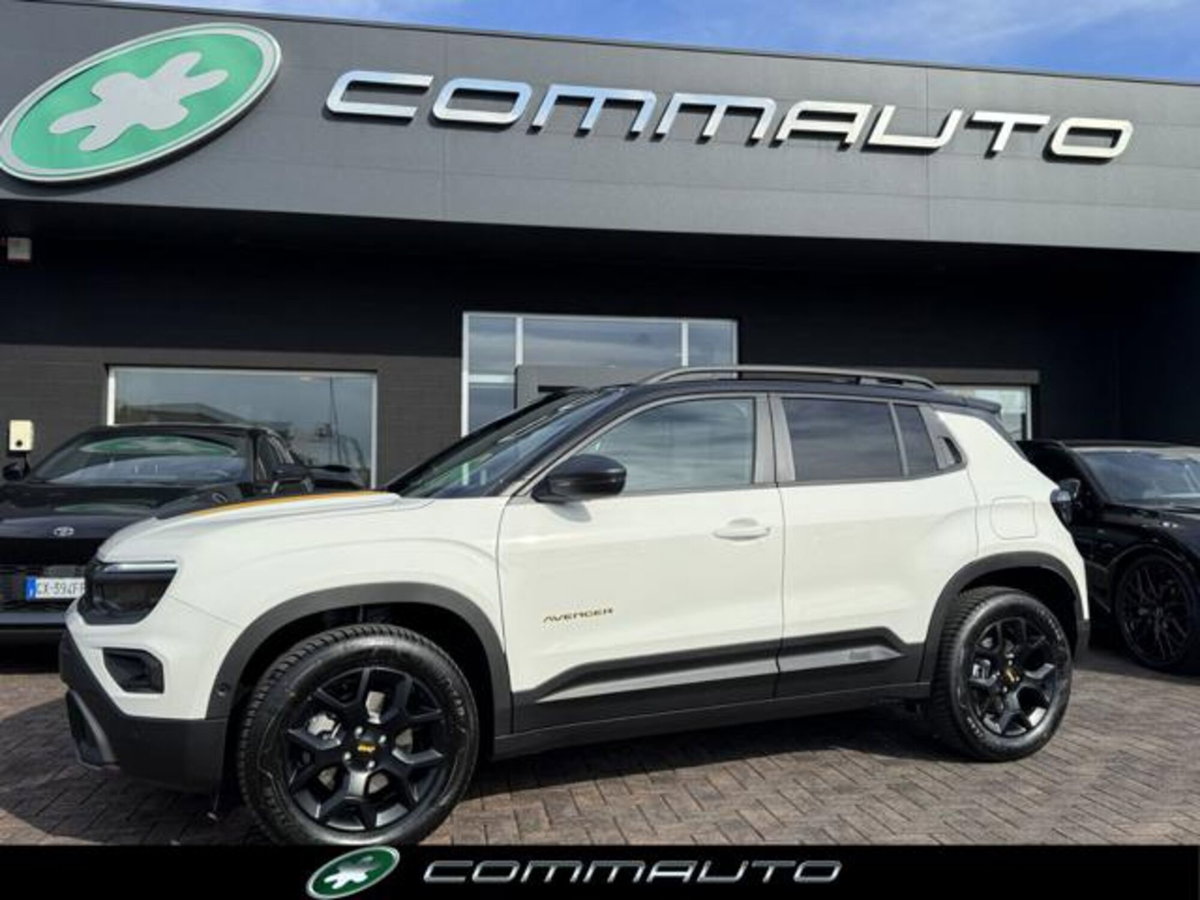 Jeep Avenger 1.2 turbo e-hybrid mhev The North Face 4xe 145cv edct6