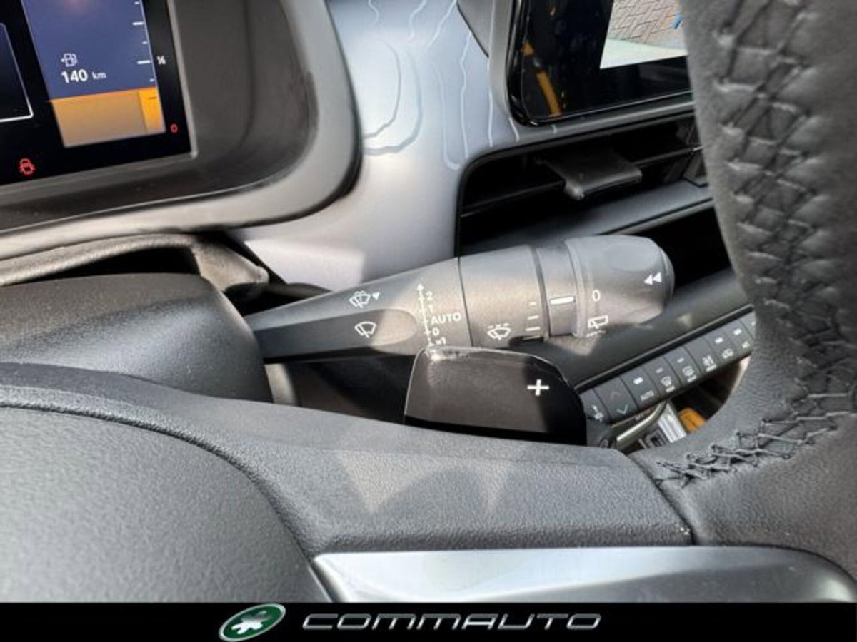 Jeep Avenger 1.2 turbo e-hybrid mhev The North Face 4xe 145cv edct6 (17)
