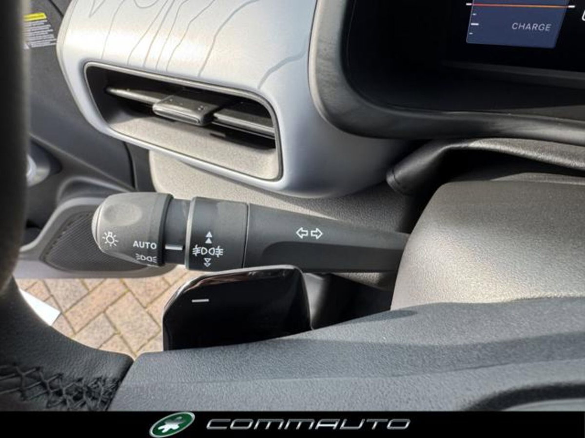 Jeep Avenger 1.2 turbo e-hybrid mhev The North Face 4xe 145cv edct6 (18)