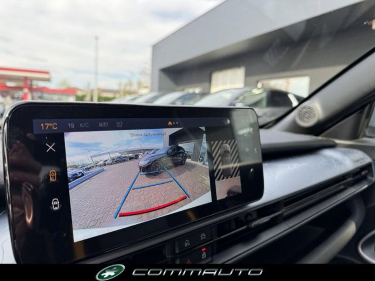 Jeep Avenger 1.2 turbo e-hybrid mhev The North Face 4xe 145cv edct6 (19)