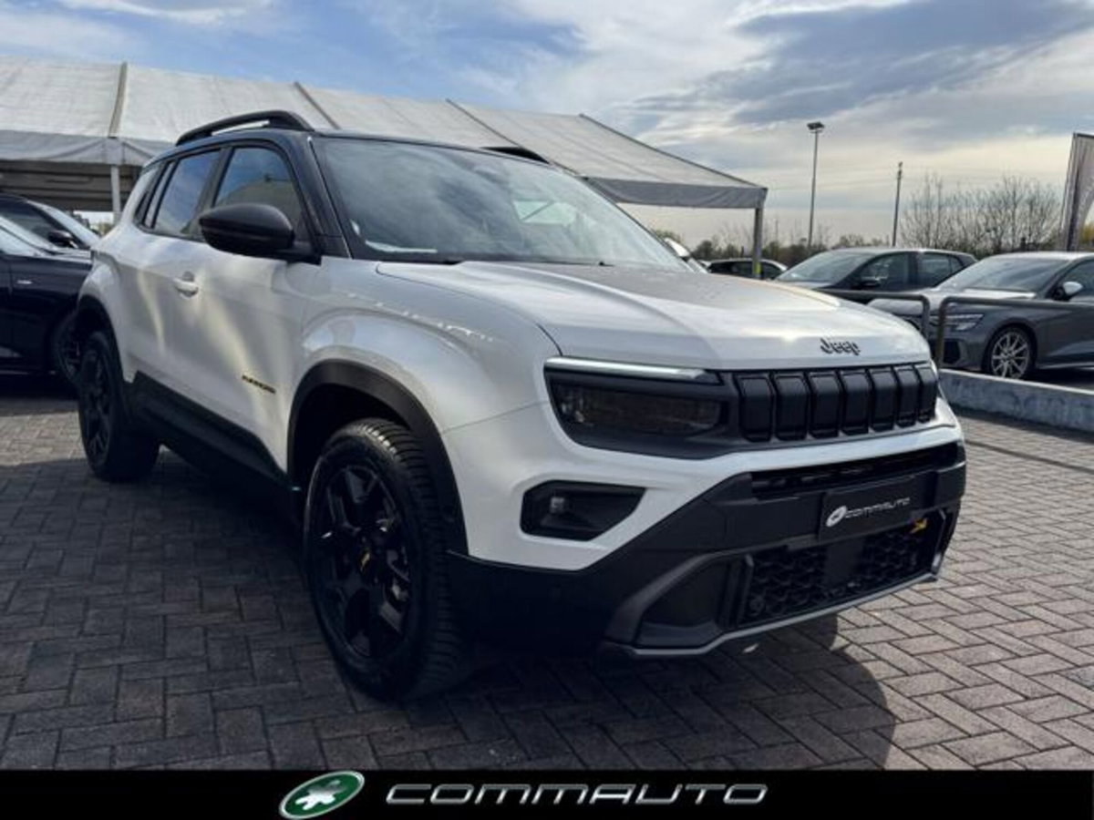 Jeep Avenger 1.2 turbo e-hybrid mhev The North Face 4xe 145cv edct6 (3)
