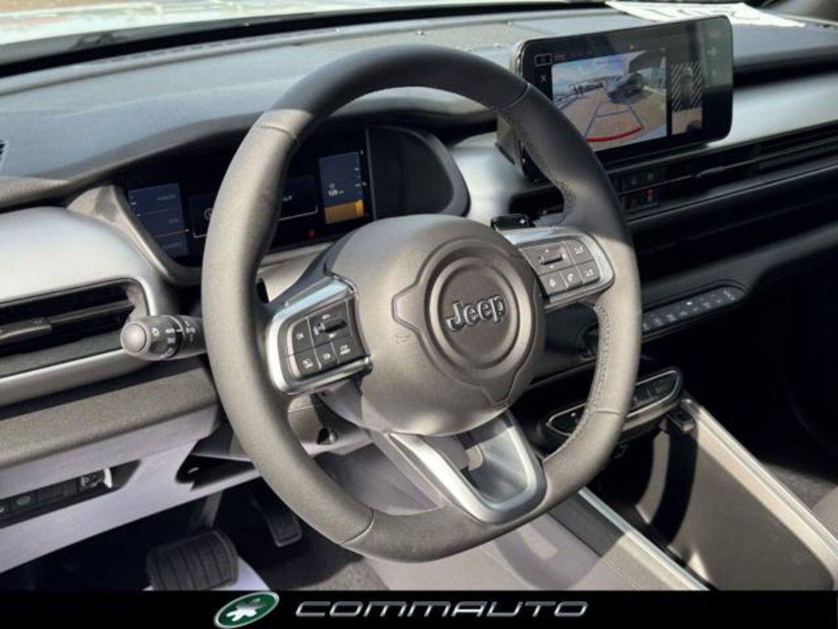 Jeep Avenger 1.2 turbo e-hybrid mhev Summit fwd 110cv edct6 (11)