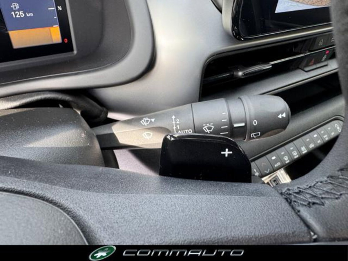 Jeep Avenger 1.2 turbo e-hybrid mhev Summit fwd 110cv edct6 (17)