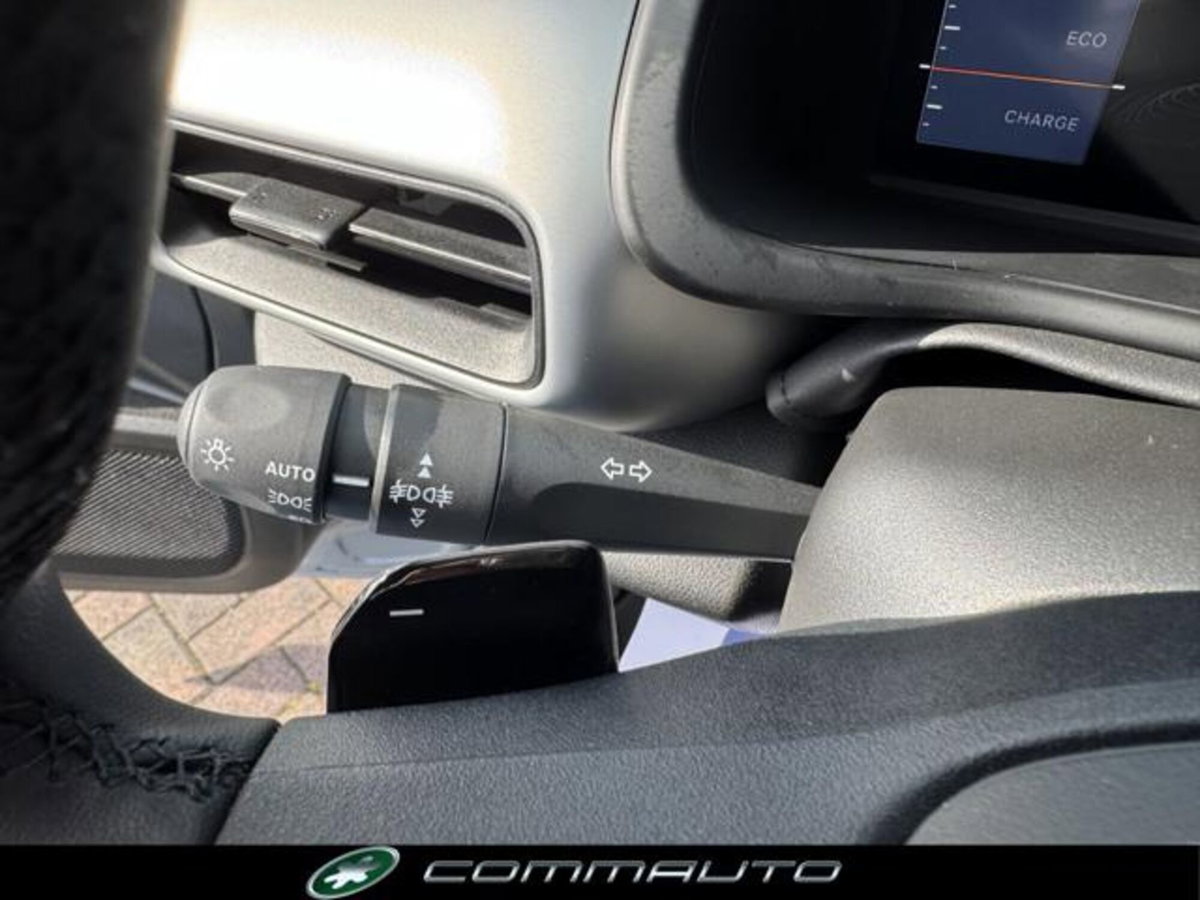 Jeep Avenger 1.2 turbo e-hybrid mhev Summit fwd 110cv edct6 (18)