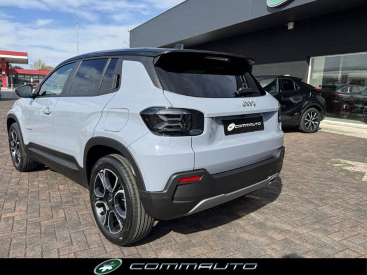 Jeep Avenger 1.2 turbo e-hybrid mhev Summit fwd 110cv edct6 (6)
