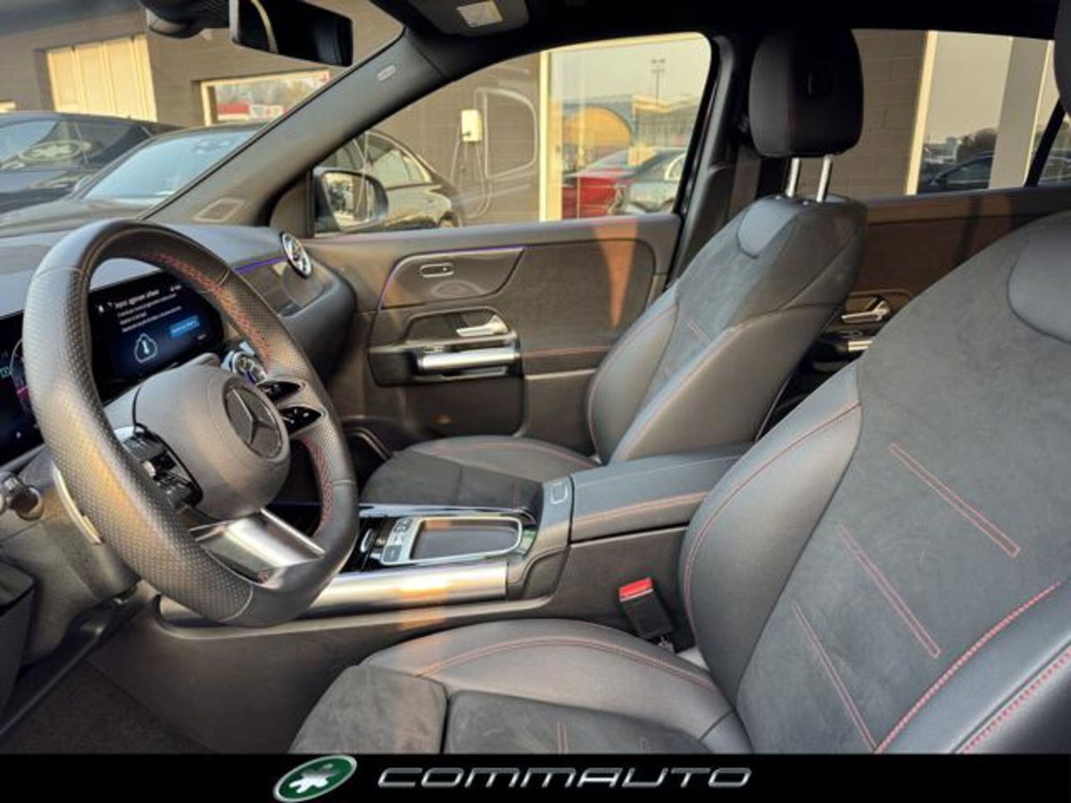 Mercedes-Benz GLA SUV 200 d AMG Line Advanced Plus 4matic auto (12)