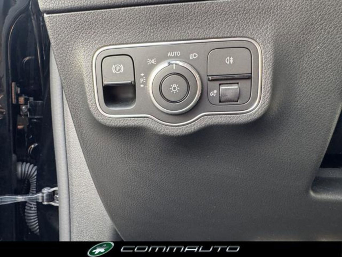 Mercedes-Benz GLA SUV 200 d AMG Line Advanced Plus 4matic auto (14)