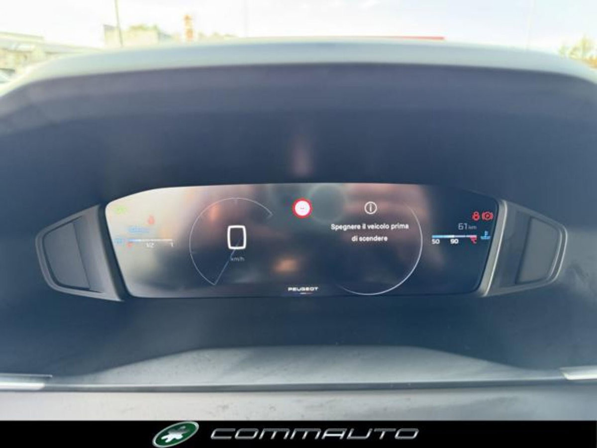Peugeot 208 1.2 turbo Allure 100cv (11)