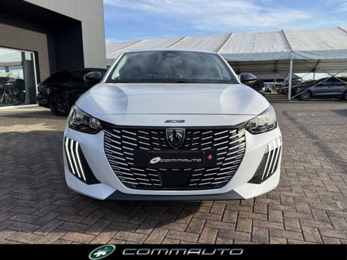 Peugeot 208 1.2 turbo Allure 100cv (2)