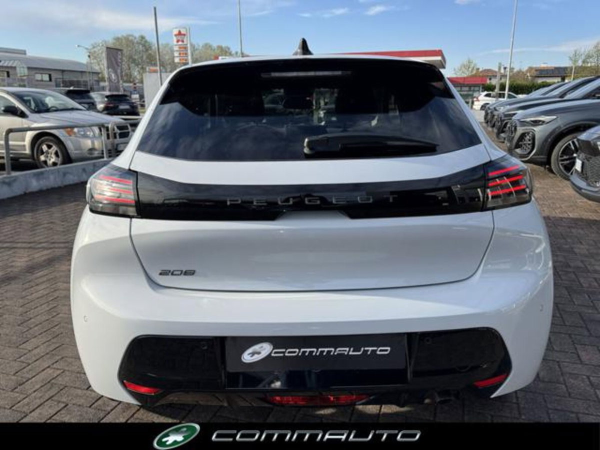 Peugeot 208 1.2 turbo Allure 100cv (5)