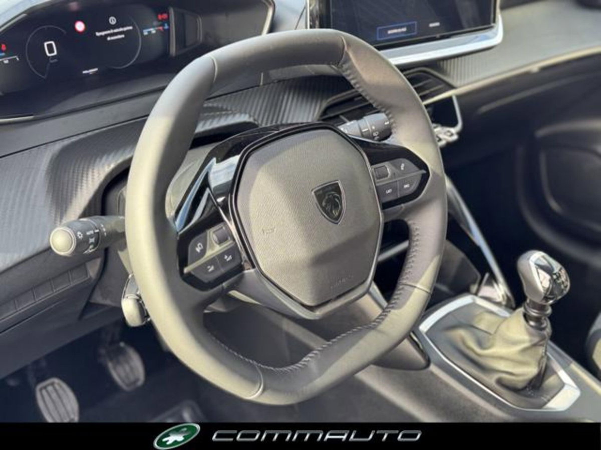 Peugeot 208 1.2 turbo Allure 100cv (9)