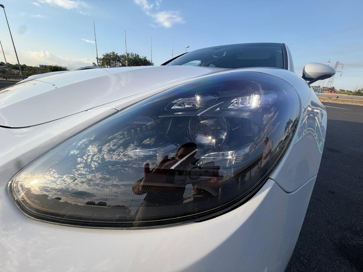Porsche Panamera 2.9 4 (11)