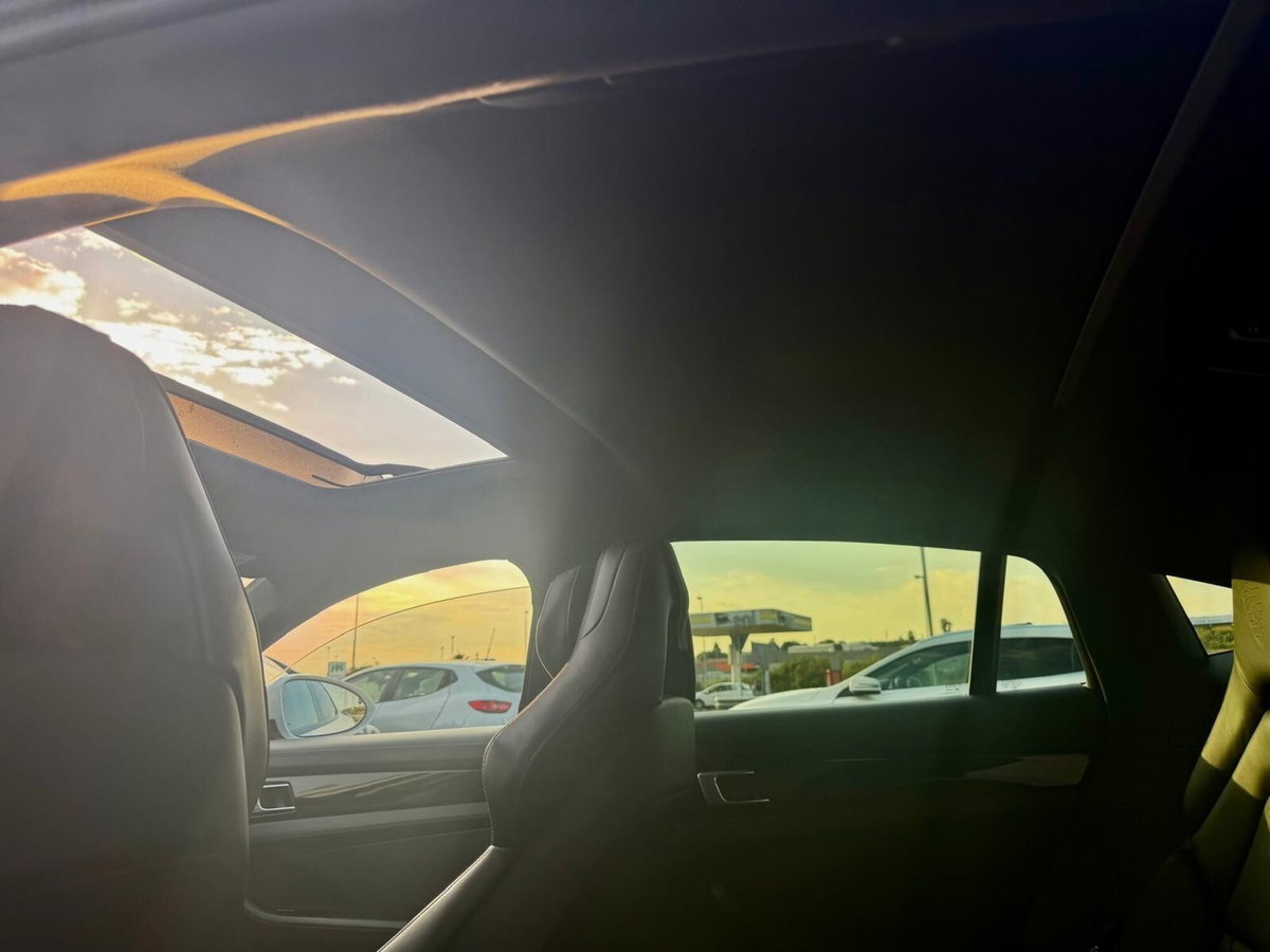 Porsche Panamera 2.9 4 (19)