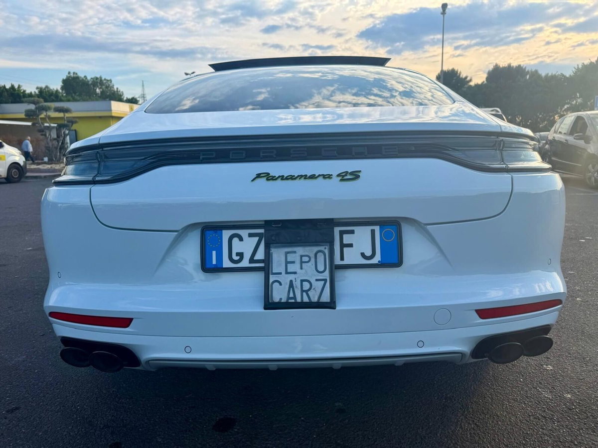 Porsche Panamera 2.9 4 (4)