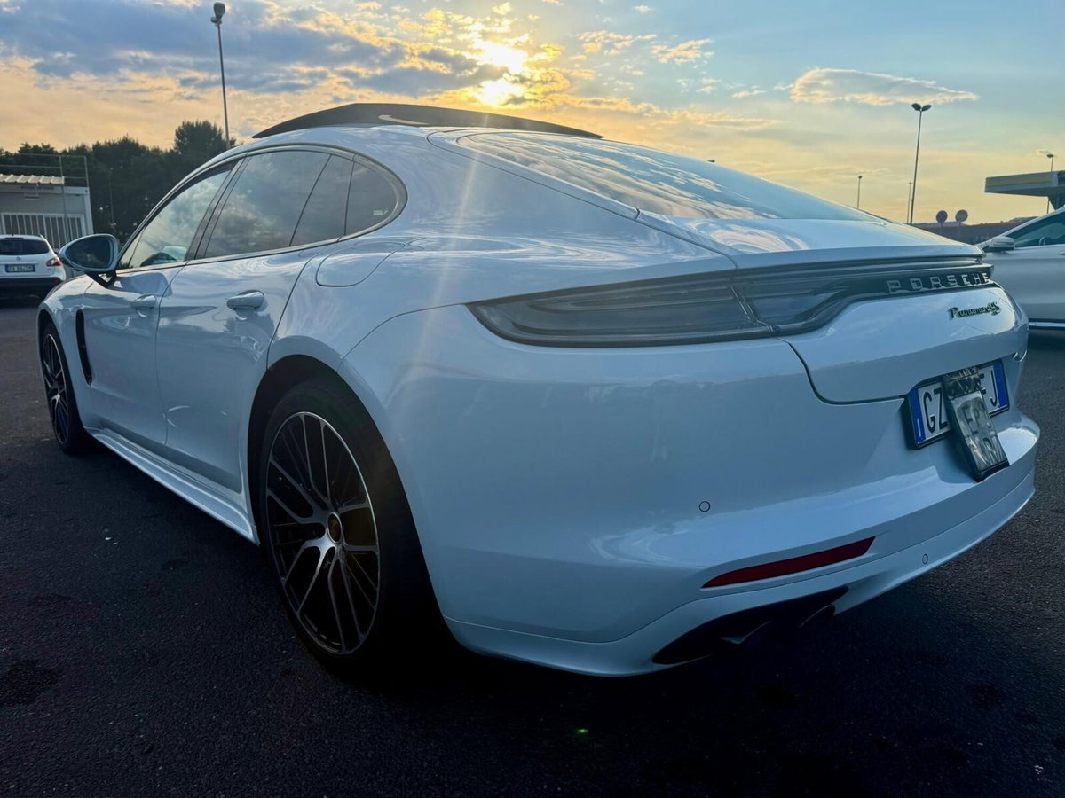 Porsche Panamera 2.9 4 (5)